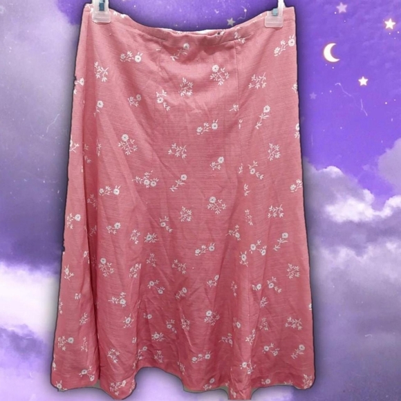 Dresses & Skirts - SOLD- Cute Floral Cottagecore Midi Skirt